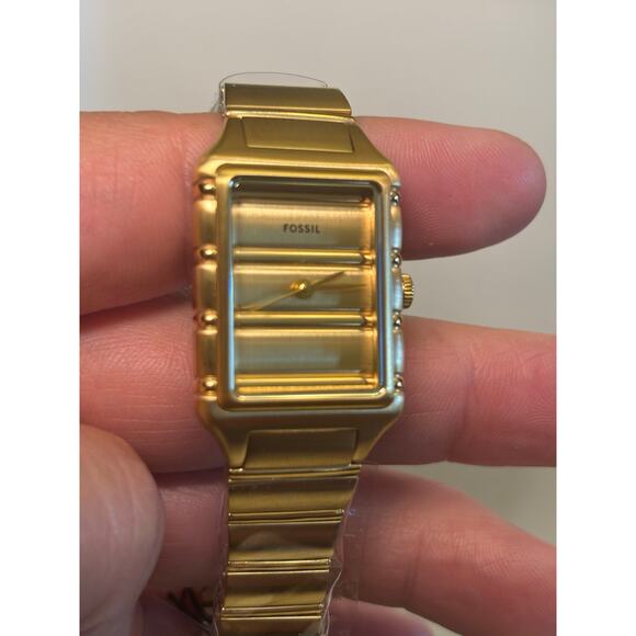 Fossil Raquel ES5389 — All-Gold Tone, 23 mm Rectangular - Picture 16 of 17